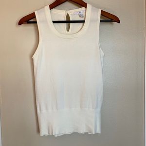 H&M Women’s Camisole. Cream. Size 6.